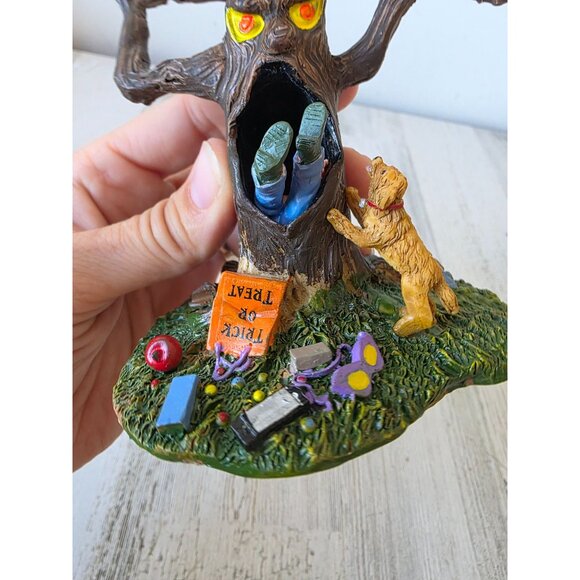 Lemax spooky Halloween tree trick-or-treater eater dog village accessory boy chi - Picture 6 of 9